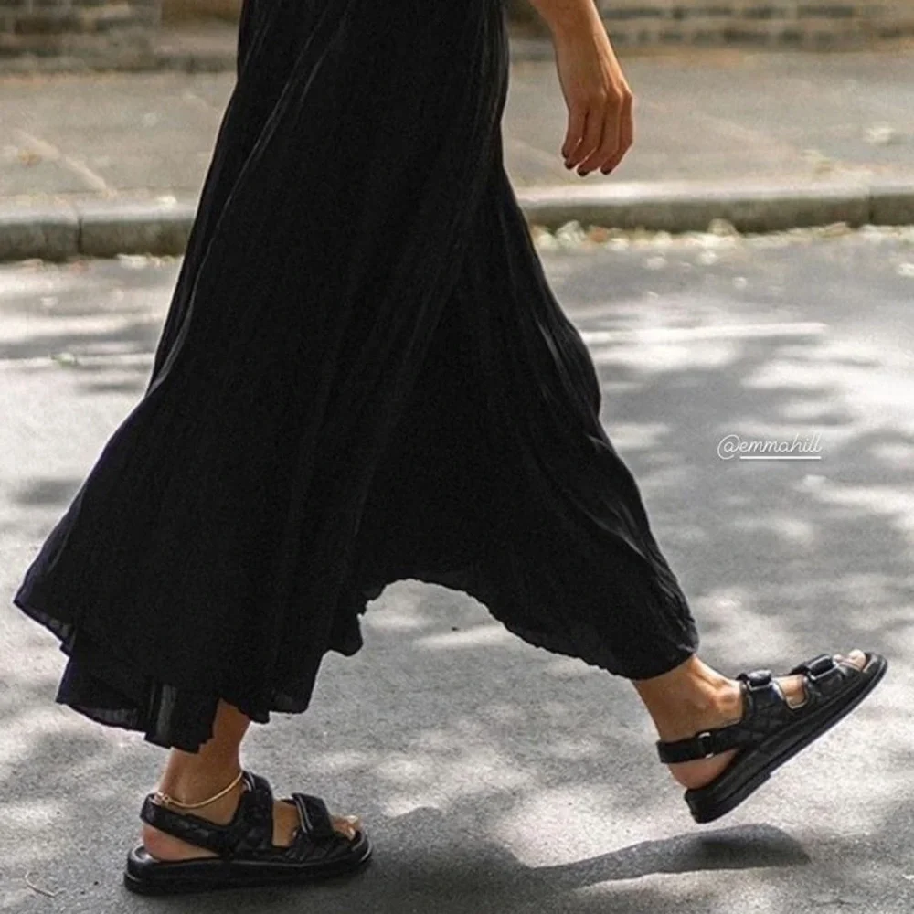 Chanel black leather cc GHW dad sandals 40C - Picture 2 of 10